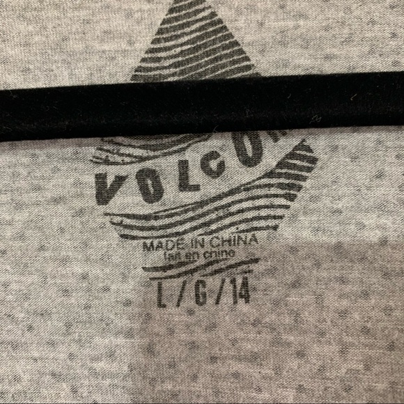 Volcom Long Sleeve Gray Top with Black Polka Dots - Picture 3 of 8